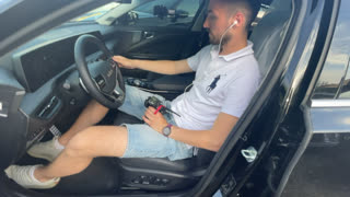 ВОДИТЕЛЬ 1.95 за рулем К8 УПИРАЕТСЯ В ПОТОЛОК